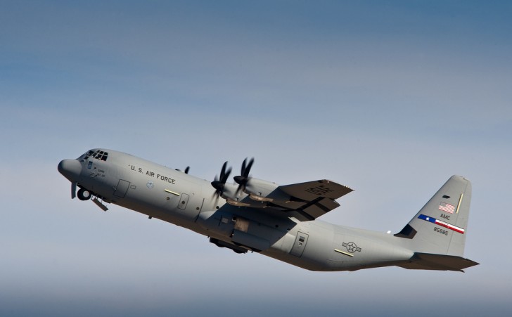 фото C-130 Hercules